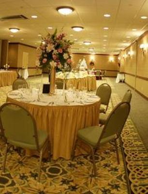 фото отеля Holiday Inn Hazlet