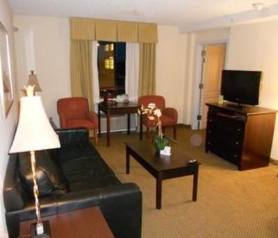 фото отеля Holiday Inn Hazlet