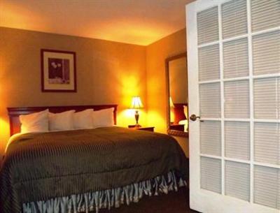 фото отеля BEST WESTERN PLUS Lake Front Hotel