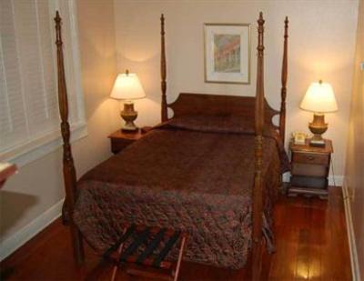 фото отеля New Orleans Courtyard Hotel