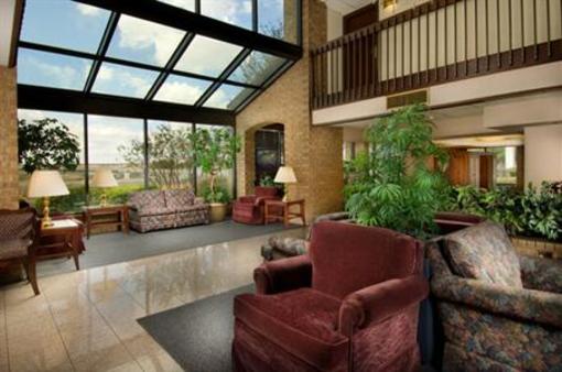 фото отеля Pear Tree Inn San Antonio Northeast