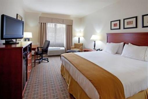 фото отеля Holiday Inn Express Hotel and Suites Hardeeville-Hilton Head