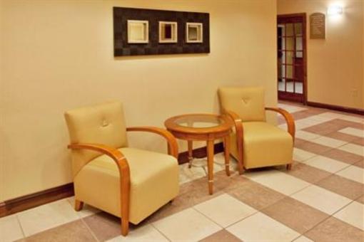 фото отеля Holiday Inn Express Hotel and Suites Hardeeville-Hilton Head