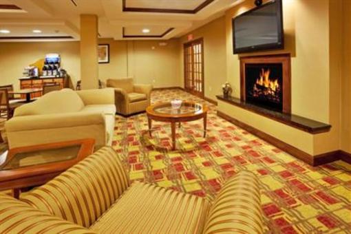 фото отеля Holiday Inn Express Hotel and Suites Hardeeville-Hilton Head