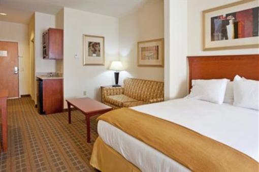 фото отеля Holiday Inn Express Hotel and Suites Hardeeville-Hilton Head