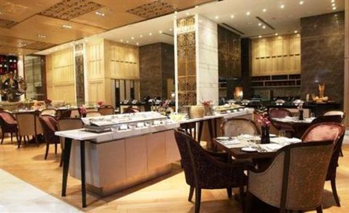 фото отеля Hilton New Delhi-Noida-Mayur Vihar