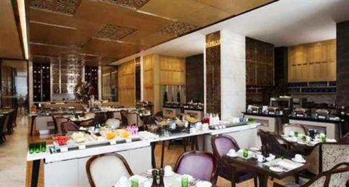фото отеля Hilton New Delhi-Noida-Mayur Vihar