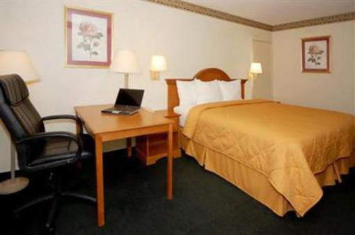 фото отеля Rodeway Inn & Suites Hwy 290 NW
