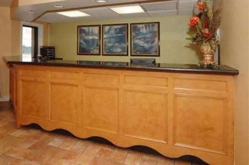 фото отеля Rodeway Inn & Suites Hwy 290 NW