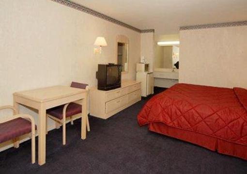 фото отеля Rodeway Inn & Suites Hwy 290 NW