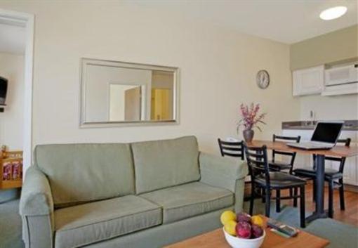 фото отеля Extended Stay Deluxe Hotel Midtown Anchorage