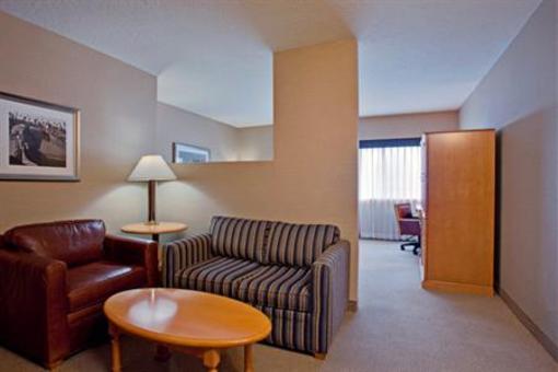 фото отеля Crowne Plaza Los Angeles Harbor Hotel