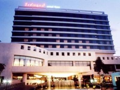 фото отеля Rachaphruk Grand