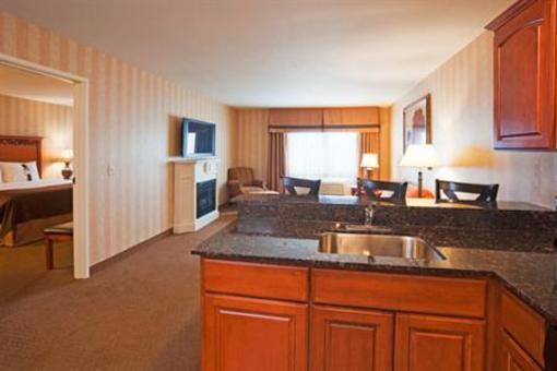 фото отеля Holiday Inn Hotel & Suites Minneapolis Lakeville
