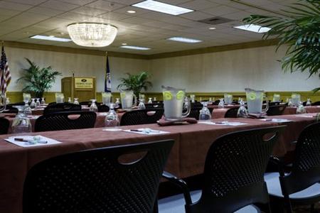 фото отеля Crowne Plaza Richmond Downtown
