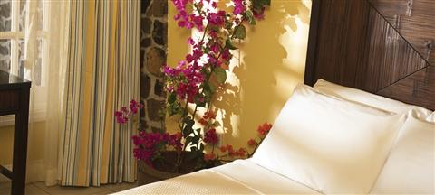 фото отеля Smugglers Cove Resort & Spa