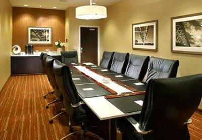 фото отеля Courtyard by Marriott Washington Meadow Lands
