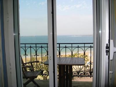 фото отеля Hotel de la Plage Saint-Jean-de-Luz