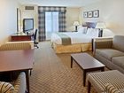 фото отеля Holiday Inn Express Hotel & Suites Sumner