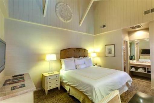 фото отеля Dauphine Orleans Hotel