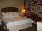 фото отеля Dauphine Orleans Hotel