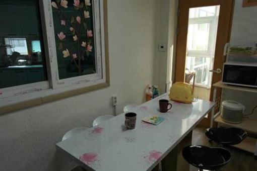 фото отеля Danim Backpackers Suncheon