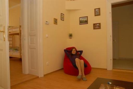 фото отеля Five Flags Hostel