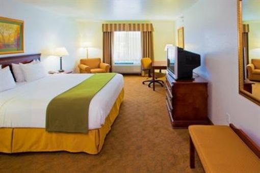 фото отеля Holiday Inn Express Hotel & Suites Browning