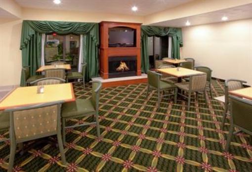фото отеля Holiday Inn Express Hotel & Suites Browning