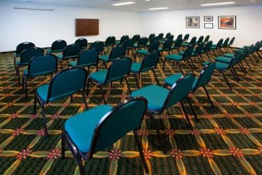 фото отеля Holiday Inn Express Hotel & Suites Browning