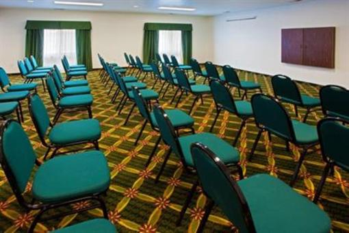 фото отеля Holiday Inn Express Hotel & Suites Browning