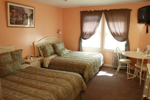 фото отеля Jones Beach Hotel