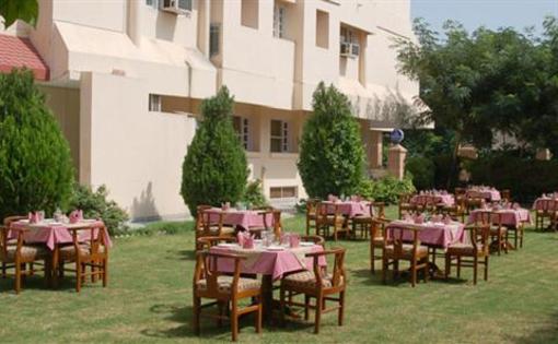 фото отеля Hotel Rajwara Palace