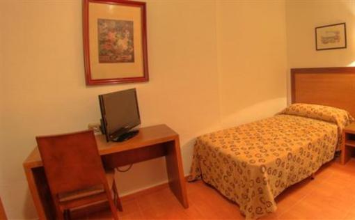 фото отеля Hotel Torrezaf