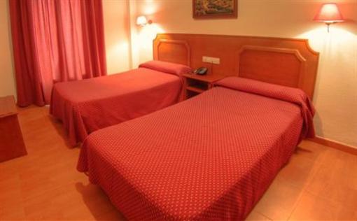 фото отеля Hotel Torrezaf
