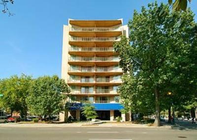 фото отеля One Washington Circle Hotel