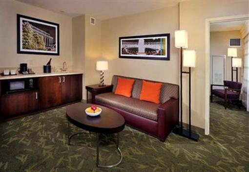 фото отеля Courtyard Hotel US Capitol Washington D.C.