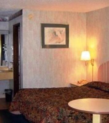 фото отеля Plaza Inn Morganton