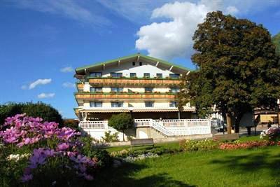 фото отеля Hotel zur Post Riezlern