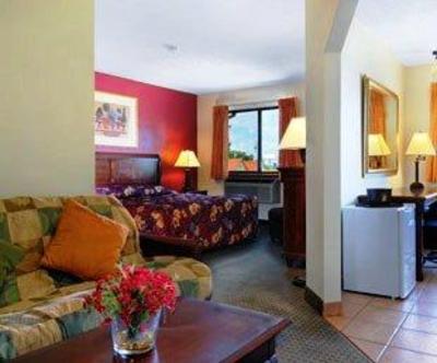фото отеля Super 8 Motel Paris (Tennessee)