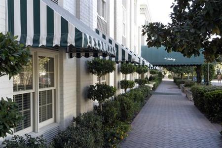фото отеля Holiday Inn Hotel Historic District (Mulberry Inn)