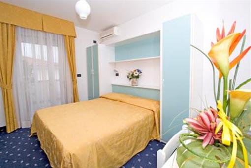 фото отеля Hotel Tilly