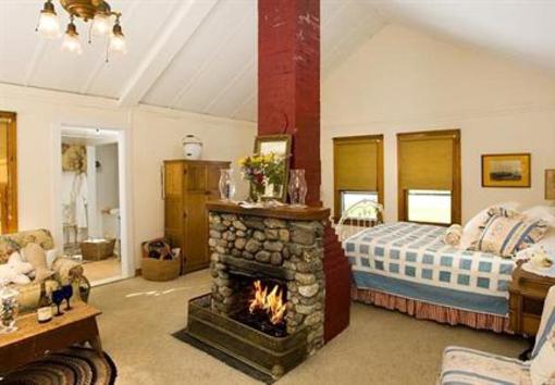 фото отеля Bradley Inn
