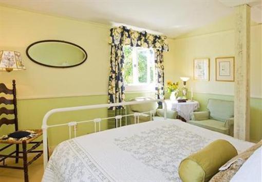 фото отеля Bradley Inn