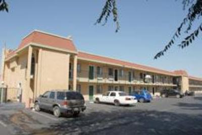 фото отеля Ambassador Inn & Suites Fresno (California)