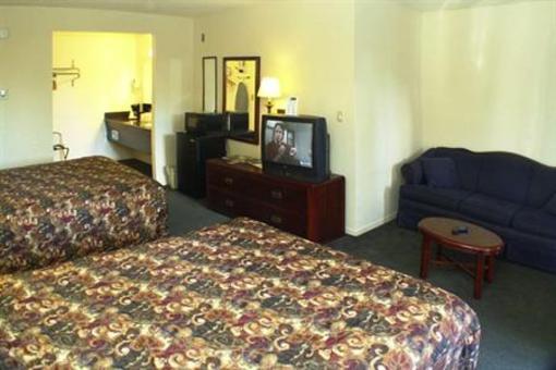 фото отеля Ambassador Inn & Suites Fresno (California)