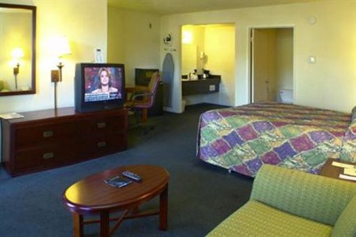 фото отеля Ambassador Inn & Suites Fresno (California)