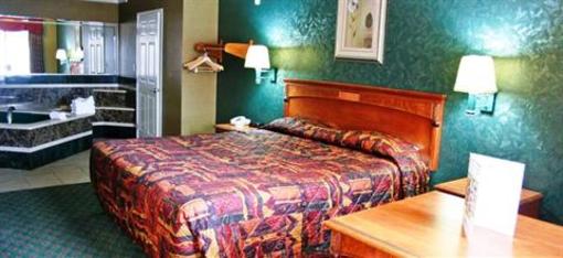 фото отеля Crystal Inn & Suites