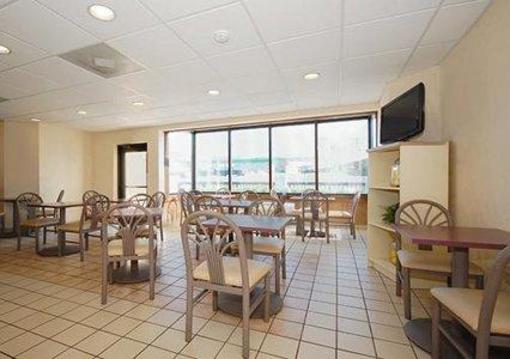 фото отеля Sleep Inn Orangeburg