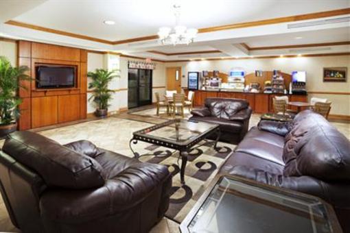 фото отеля Holiday Inn Express Forest City